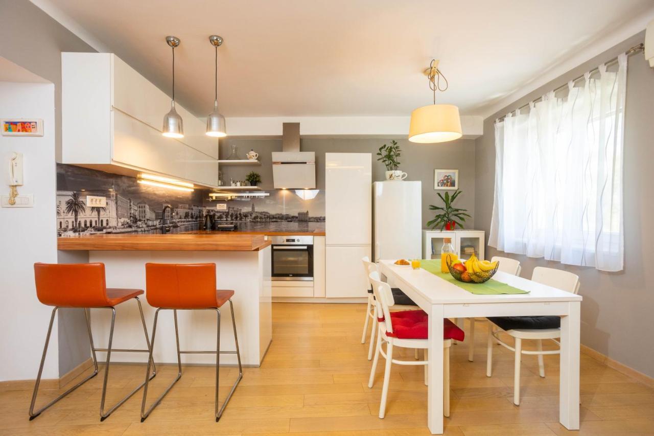 Apartment Aviani Spalato Esterno foto